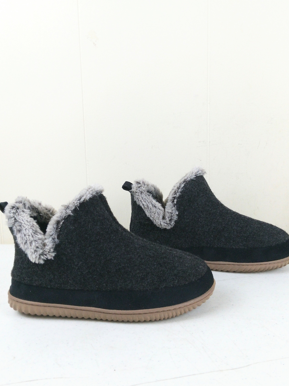 Dearfoams Faux-Fur Lined Womens Slip-On Slippers Booties - Dark Gray Size M(7-8)